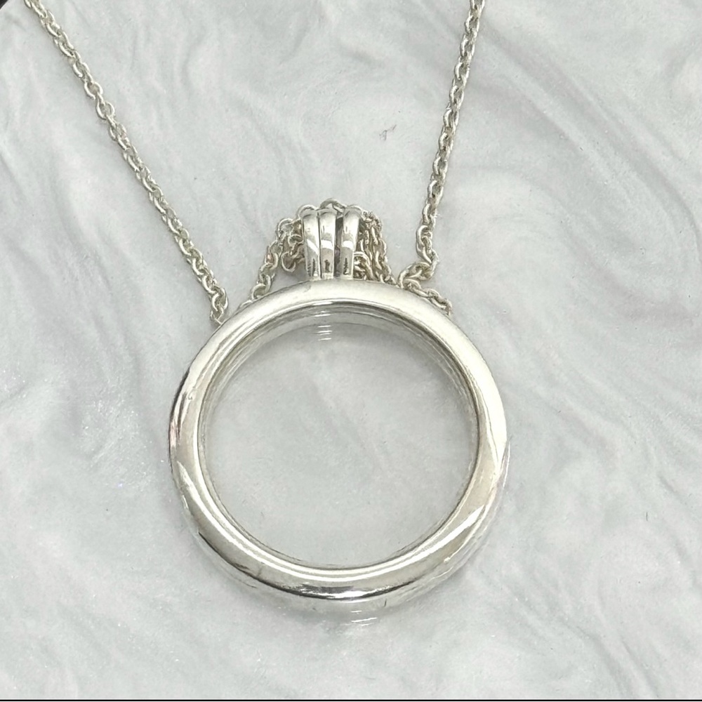 Retired Pandora Petite Memories Large Floating Locket & 2 Petite Charms - Picture 7 of 16
